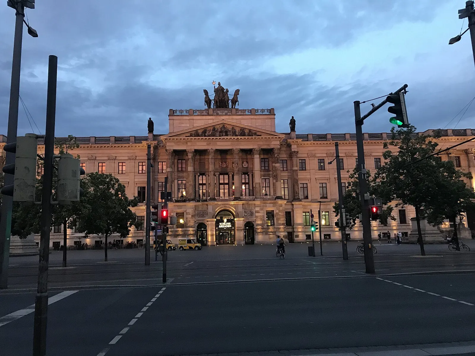 Schloß Arkaden