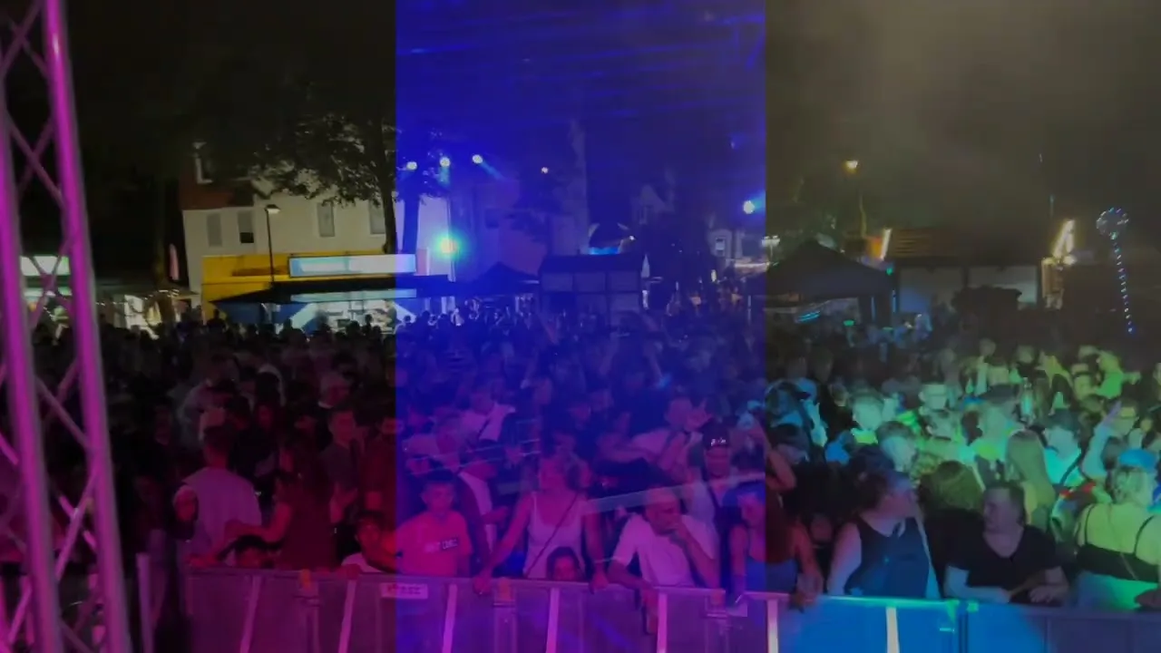 Publikum vor der Bühne beim Lichterfest Bad Harzburg 2024
